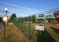 100x300mm Curved V Mesh Security Fencing With Square Post