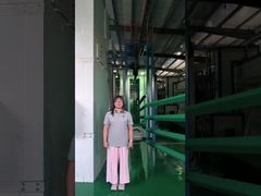 Il pilastro verde quadrato è superficiale trattata in questo modo